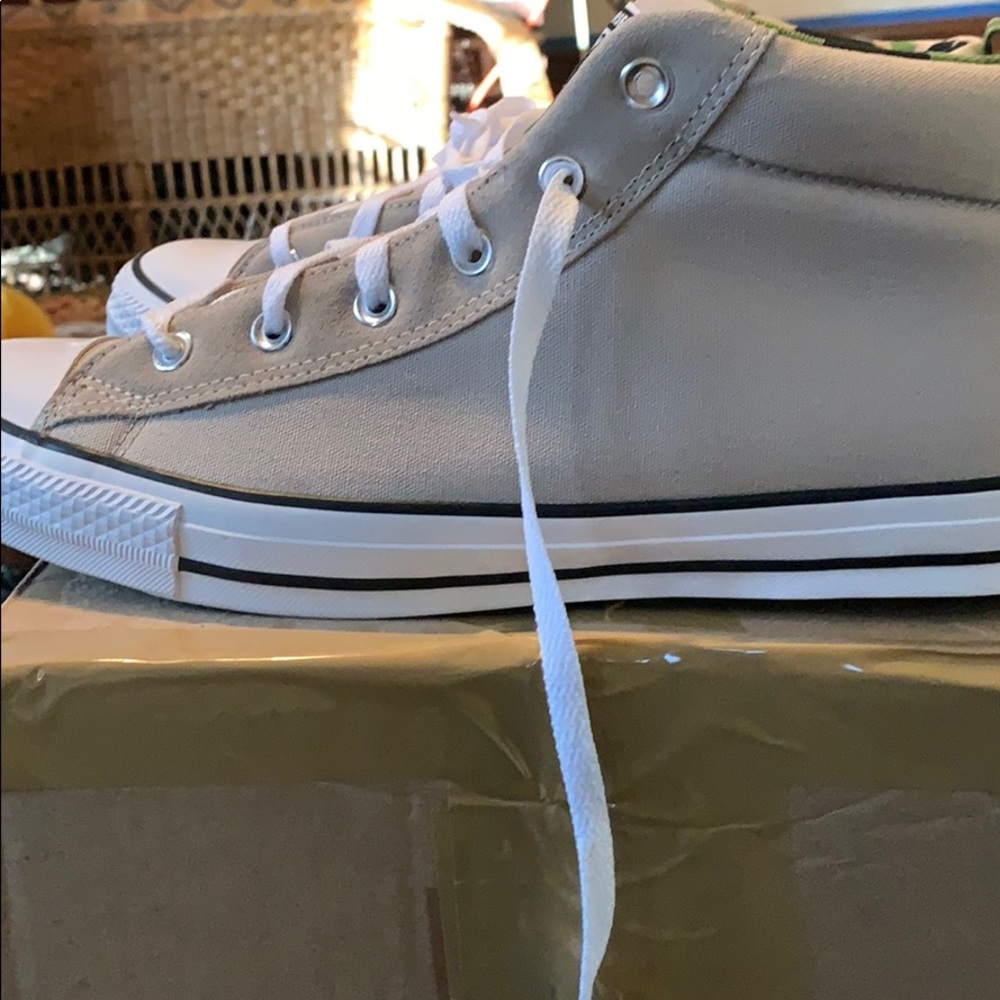 Almost New Converse Mids - Picture 4 of 7